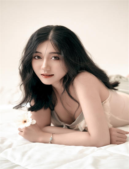 夫妻之间的免费视频1_鸭子影片在线观看_老师打伤学生道歉被家长安慰